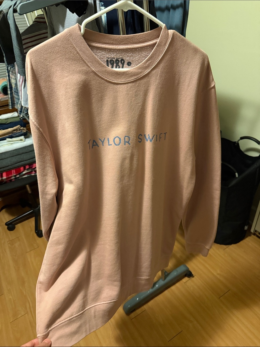 Taylor Swift 1989 (TV) Crewneck Sweater - Blush Pink